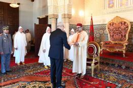 Image du Maroc Professionnelle de  Sa Majesté le Roi Mohammed VI reçoit plusieurs ambassadeurs étrangers, au Palais Royal à Rabat, Vendredi 1er Mars 2019. (Photo/ SPPR) via Jalilbounhar.com